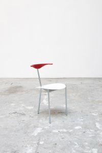 5_3_gris_rouge_retouche